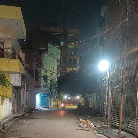 Madhuri Guest House Varanasi Exterior foto
